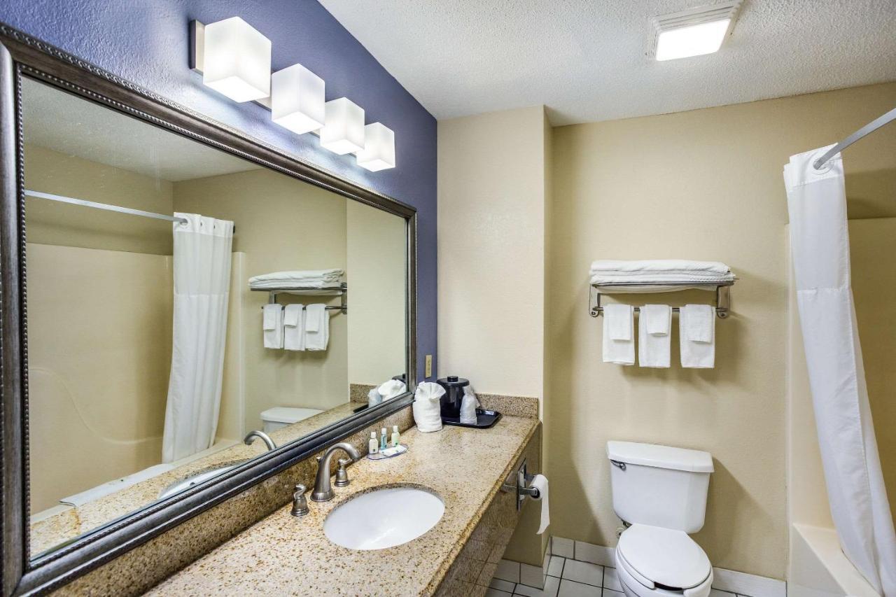 Quality Inn Τσάρλεστον Εξωτερικό φωτογραφία